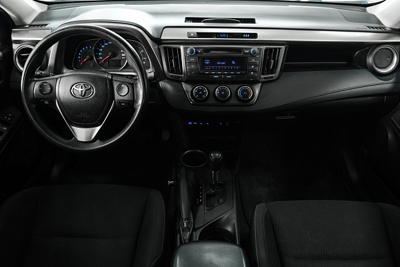 Toyota RAV4, 2015 года, пробег 122000 км