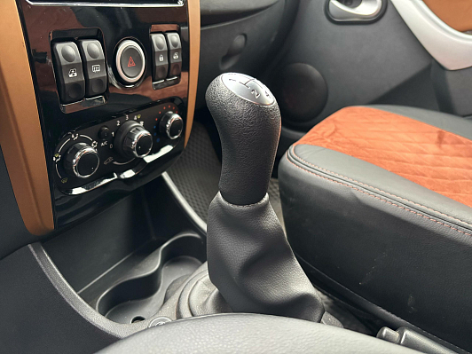 Lada (ВАЗ) Largus Luxe Glonass (7 мест) (2018-2019), 2019 года, пробег 118985 км