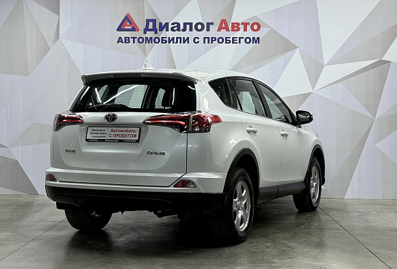Toyota RAV4, 2018 года, пробег 122495 км