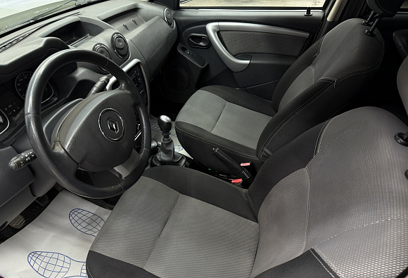 Renault Duster Privilege, 2013 года, пробег 119000 км