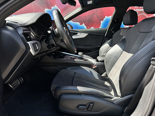 Audi A4 Sport, 2019 года, пробег 181383 км
