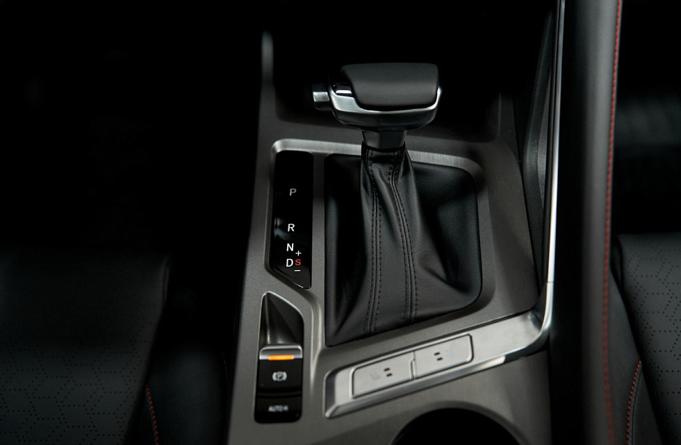 Changan CS35 Plus Техно, красный