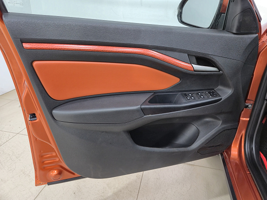 Lada (ВАЗ) Vesta Luxe Multimedia, 2019 года, пробег 92805 км