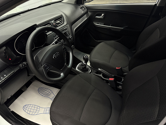 Kia Rio Luxe, 2016 года, пробег 84904 км