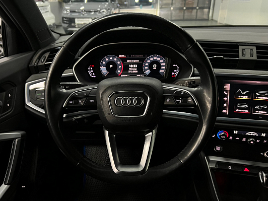 Audi Q3, 2019 года, пробег 115725 км