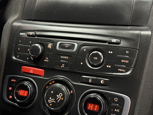 Citroen C4 Tendance, 2013 года, пробег 70606 км