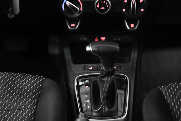 Kia Rio Comfort, 2018 года, пробег 65300 км