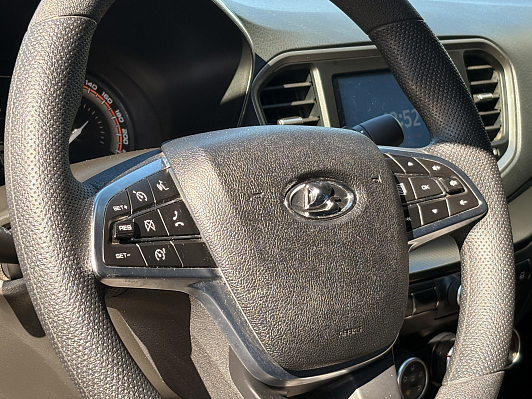 Lada (ВАЗ) Vesta, 2024 года, пробег 24927 км