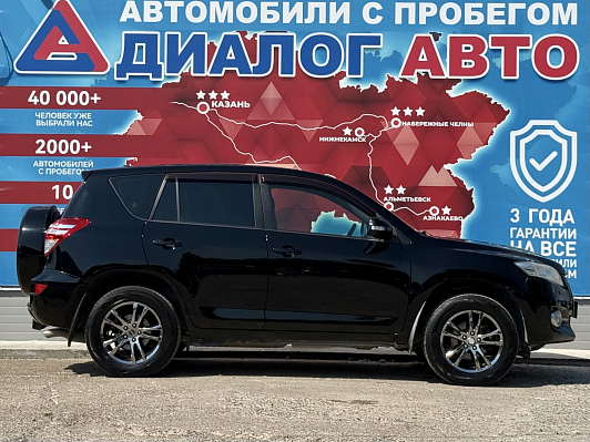 Toyota RAV4, 2011 года, пробег 196465 км