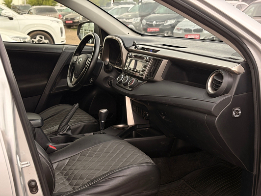 Toyota RAV4, 2013 года, пробег 232000 км
