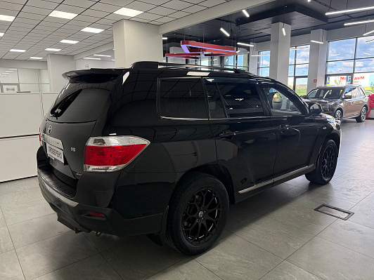 Toyota Highlander, 2013 года, пробег 228793 км