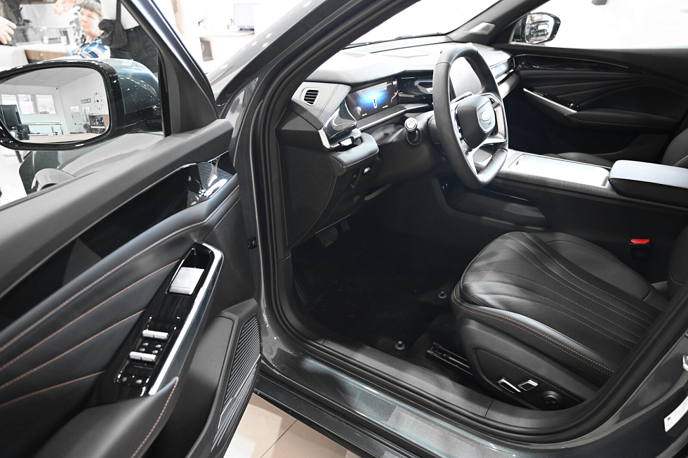 Geely Preface Luxury, серый