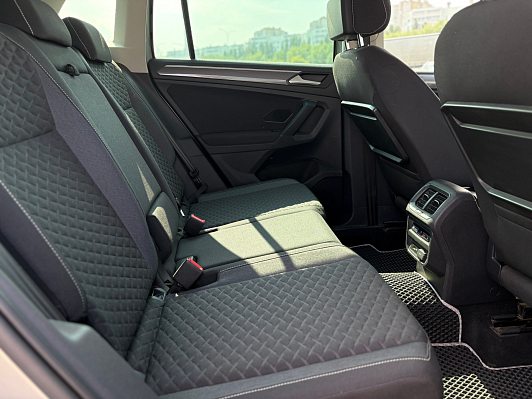 Volkswagen Tiguan CONNECT, 2018 года, пробег 130907 км