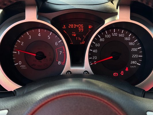 Nissan Juke SE, 2011 года, пробег 283120 км