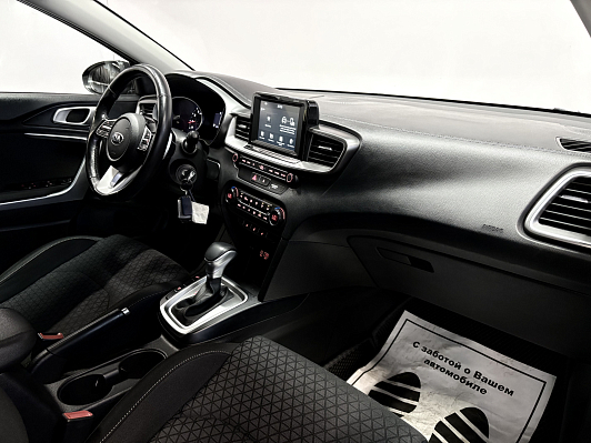 Kia Ceed Luxe, 2020 года, пробег 71000 км