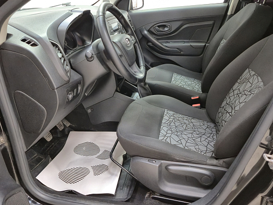 Lada (ВАЗ) XRAY Comfort, 2018 года, пробег 148000 км