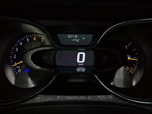 Renault Kaptur Drive, 2016 года, пробег 93714 км