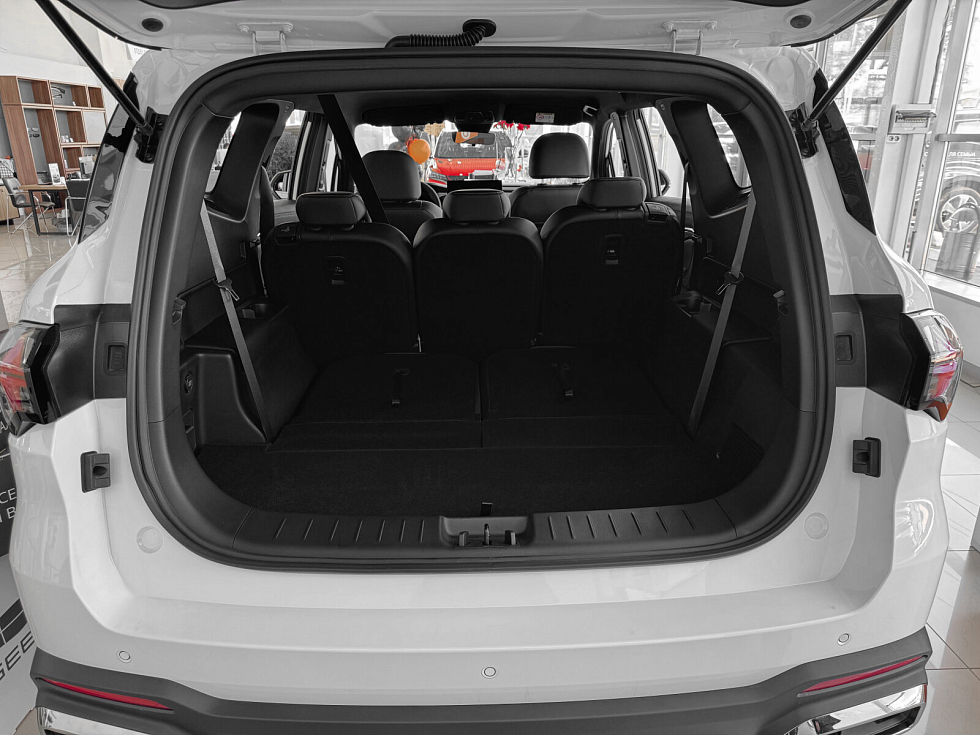 Geely Okavango Flagship (2023), белый