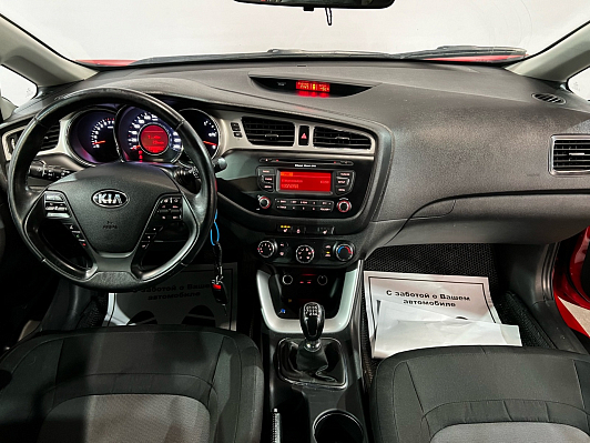 Kia Ceed Comfort, 2014 года, пробег 136610 км