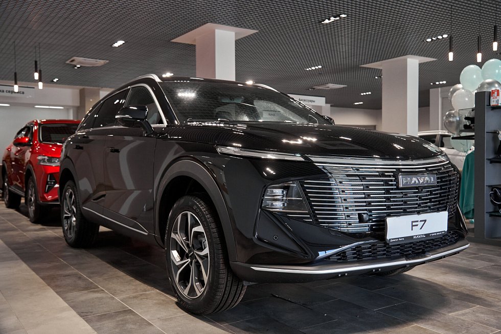 Haval F7 Премиум (2026), черный