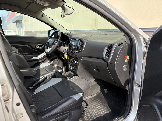 Lada (ВАЗ) XRAY Luxe, 2019 года, пробег 157334 км