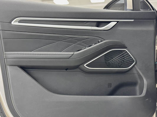 Geely Emgrand Comfort, бежевый