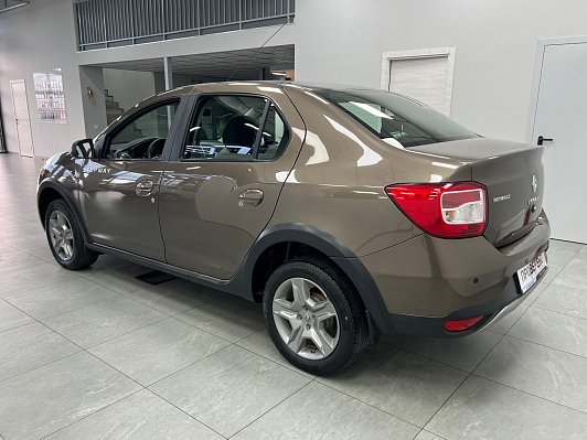 Renault Logan Stepway Life, 2019 года, пробег 93000 км