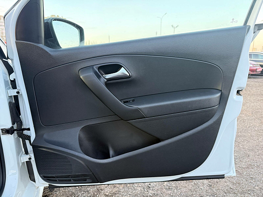 Volkswagen Polo SELECT, 2019 года, пробег 42017 км