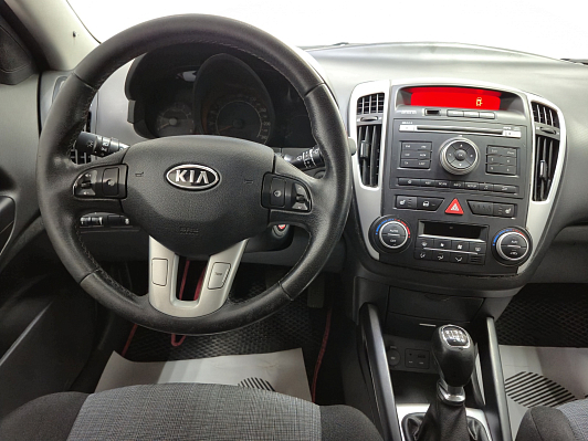 Kia Ceed, 2011 года, пробег 229248 км