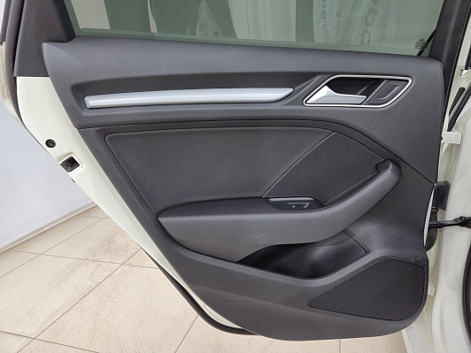 Audi A3 Attraction, 2014 года, пробег 178787 км