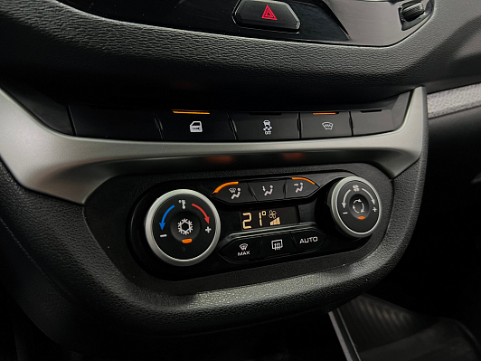 Lada (ВАЗ) Vesta Luxe Prestige, 2019 года, пробег 107353 км