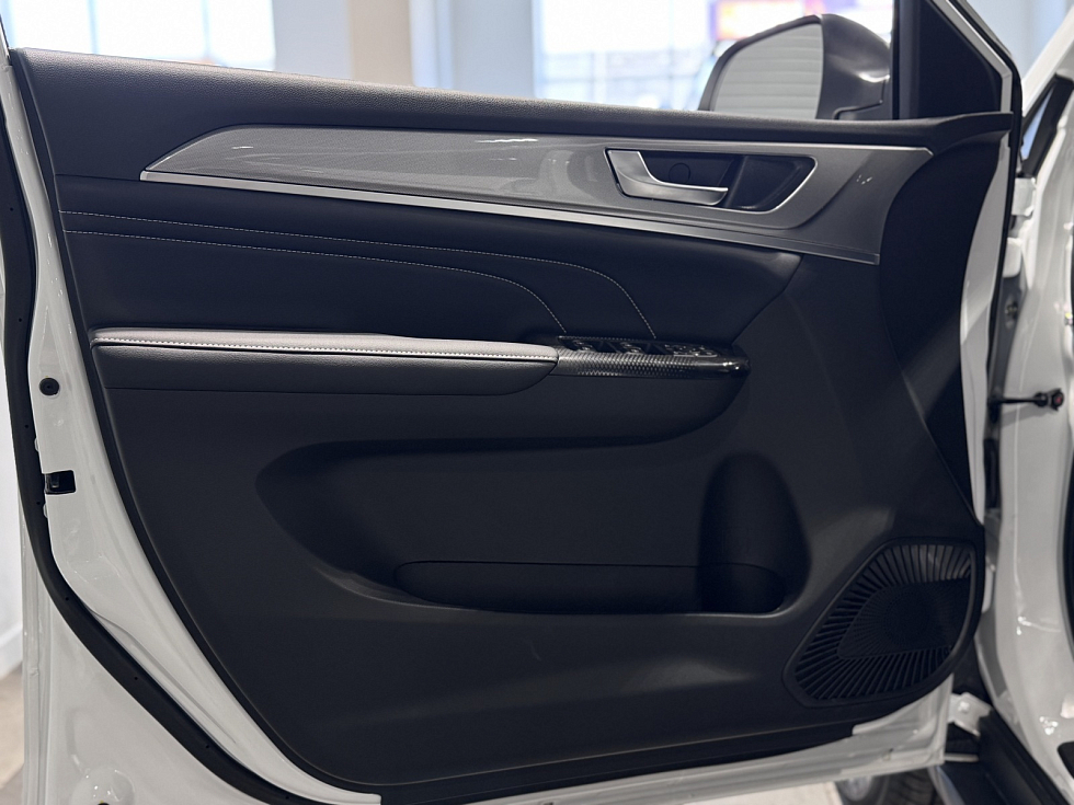 Haval M6 Base, белый
