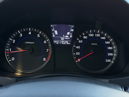 Hyundai Solaris Optima, 2013 года, пробег 216000 км