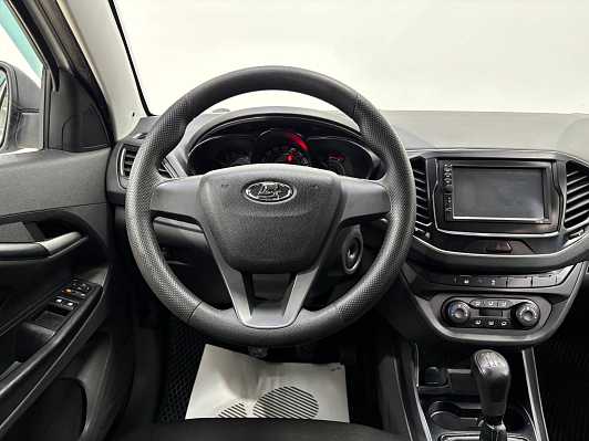 Lada (ВАЗ) Vesta 50 Anniversary, 2017 года, пробег 145540 км