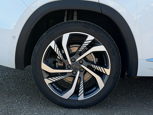 Geely Xingyue L Flagship, 2024 года, пробег 38300 км