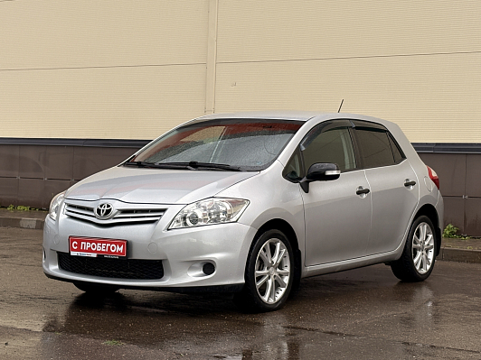Toyota Auris, 2011 года, пробег 232507 км