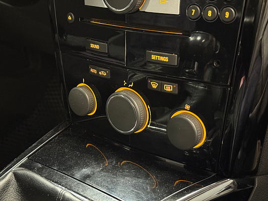 Opel Astra, 2010 года, пробег 252000 км