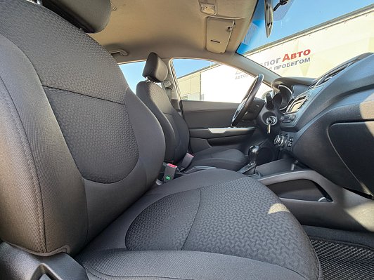 Kia Rio, 2015 года, пробег 90535 км