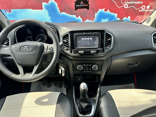Lada (ВАЗ) XRAY Luxe Prestige, 2018 года, пробег 117000 км