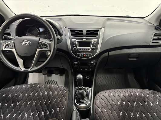 Hyundai Solaris, 2016 года, пробег 197461 км