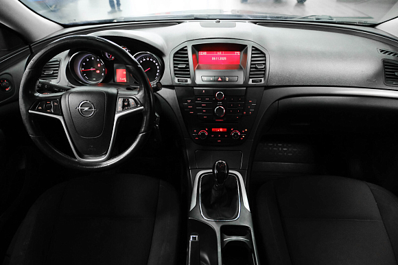 Opel Insignia Elegance, 2013 года, пробег 172000 км