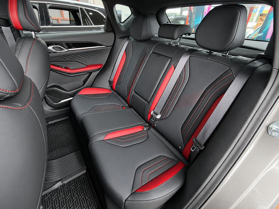 Geely Coolray Exclusive, серый