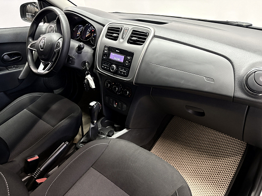 Renault Sandero Stepway Life, 2020 года, пробег 45000 км
