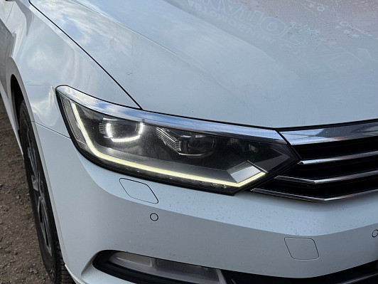 Volkswagen Passat Comfortline, 2018 года, пробег 242000 км