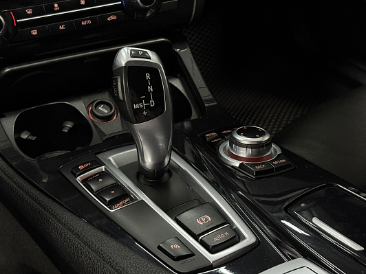 BMW 5 серии, 2016 года, пробег 178365 км