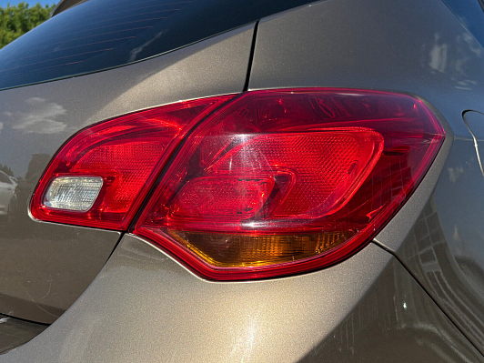Opel Astra Cosmo, 2012 года, пробег 119710 км