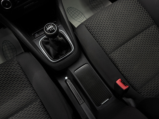 Volkswagen Golf, 2011 года, пробег 305054 км