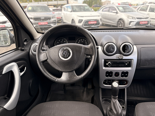 Renault Sandero, 2011 года, пробег 204206 км
