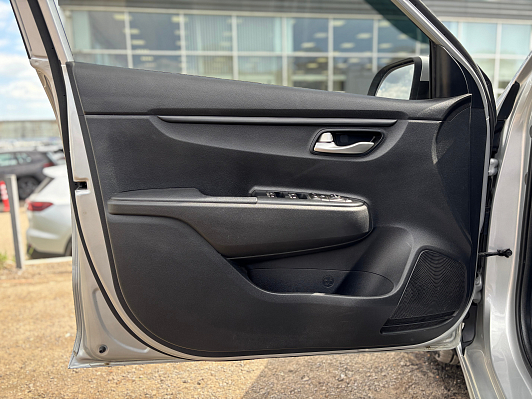 Kia Rio Luxe, 2018 года, пробег 121817 км