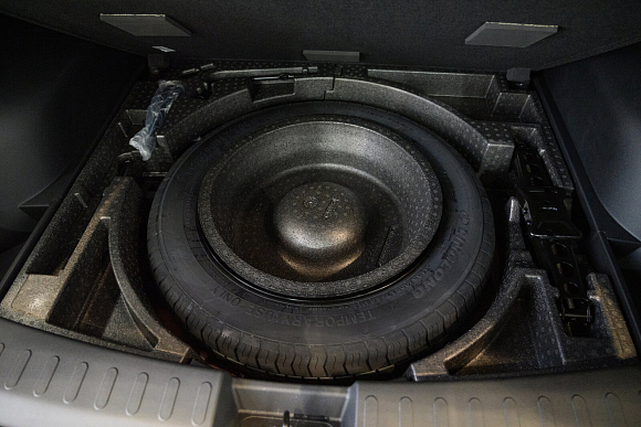 Haval Jolion Elite, красный